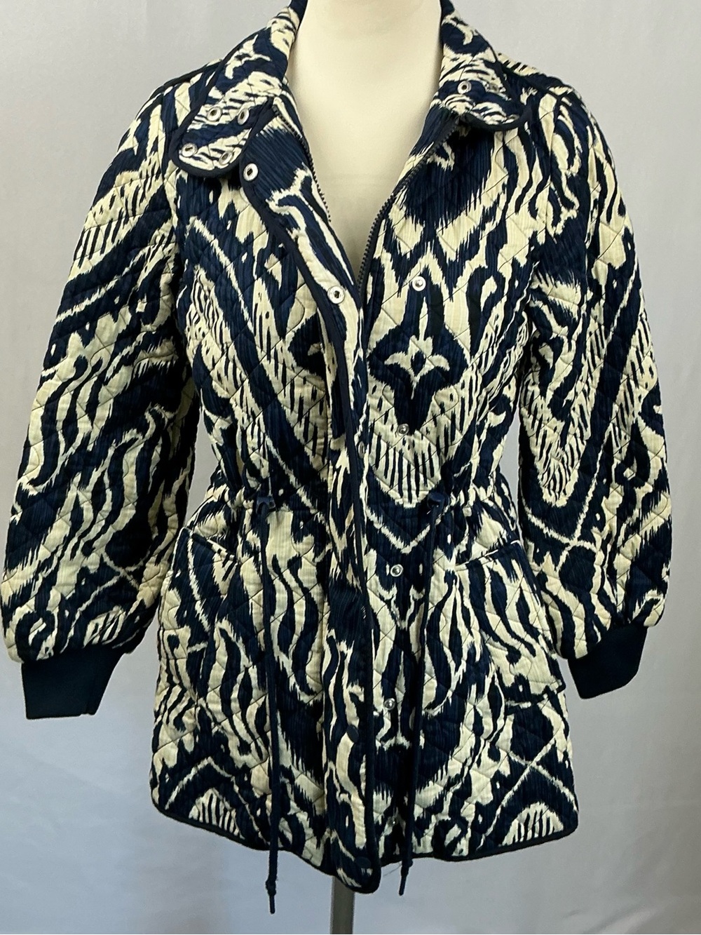 Bagatelle Navy Ivory Ikat Quilted Utility Jacket Small